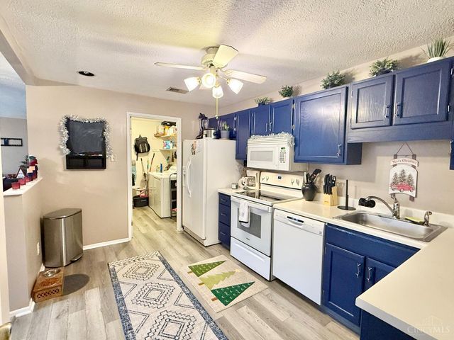 5442 Bluesky Drive, Green Twp, OH 45247