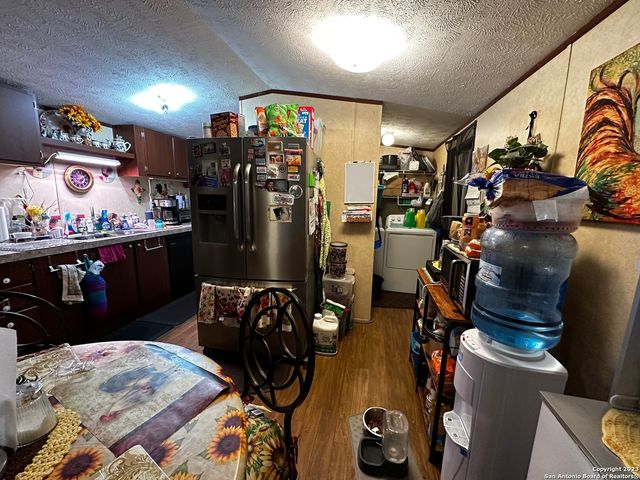 3911 ANAQUA DR, Elmendorf, TX 78112
