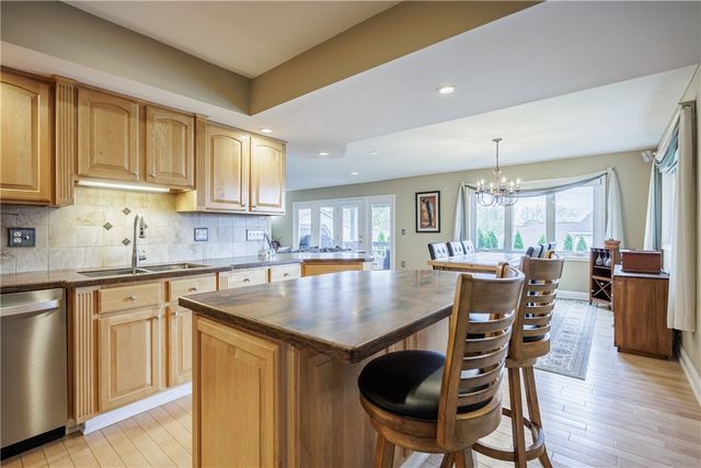 10 Mountain Ash Trail, Webster, NY 14580