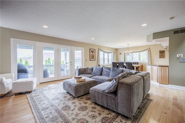 10 Mountain Ash Trail, Webster, NY 14580