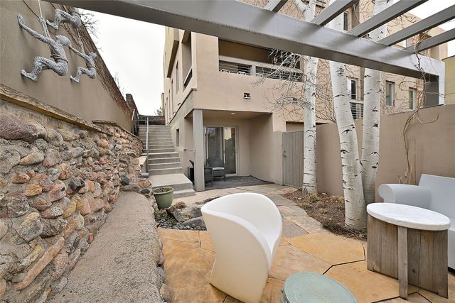 211 Callecita Place A, Santa Fe, NM 87501