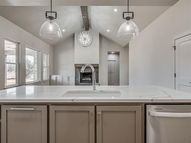 1852 Cattle Drive, Guthrie, OK 73044