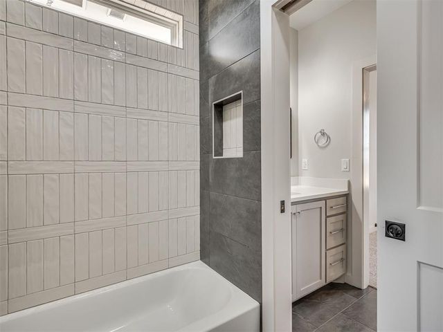 1852 Cattle Drive, Guthrie, OK 73044