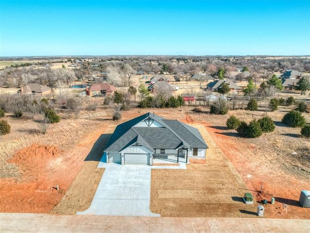 1852 Cattle Drive, Guthrie, OK 73044