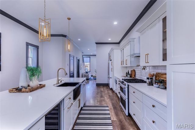 2348 Hickory Street, St Louis, MO 63104