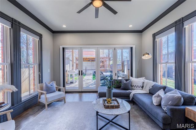 2348 Hickory Street, St Louis, MO 63104