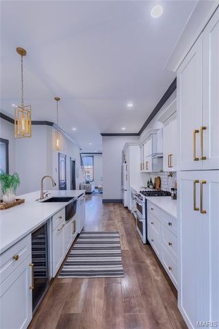 2348 Hickory Street, St Louis, MO 63104