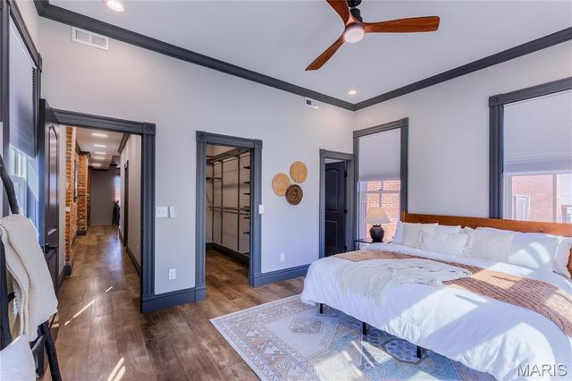 2348 Hickory Street, St Louis, MO 63104