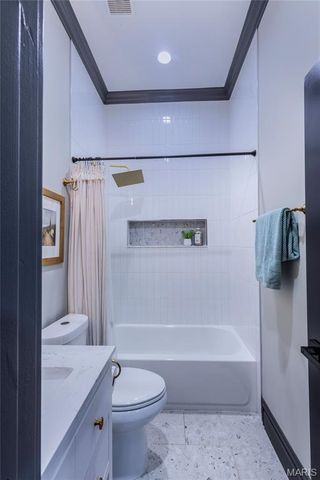 2348 Hickory Street, St Louis, MO 63104