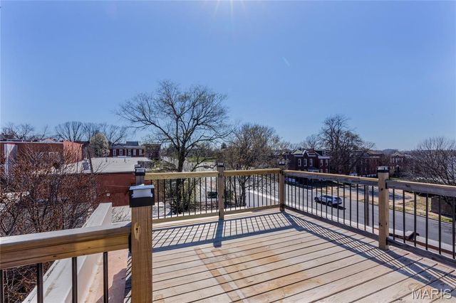 2348 Hickory Street, St Louis, MO 63104