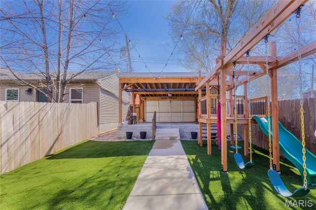 2348 Hickory Street, St Louis, MO 63104