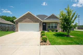 70 E Loveland Loop, Farmington, AR 72730