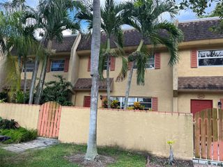 7175 Nova Drive, Davie, FL 33317
