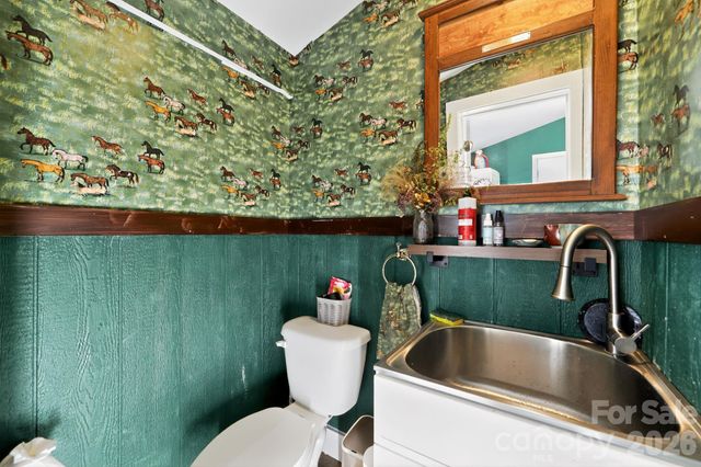 261 & 277 Bent River Farm Road, Pisgah Forest, NC 28768