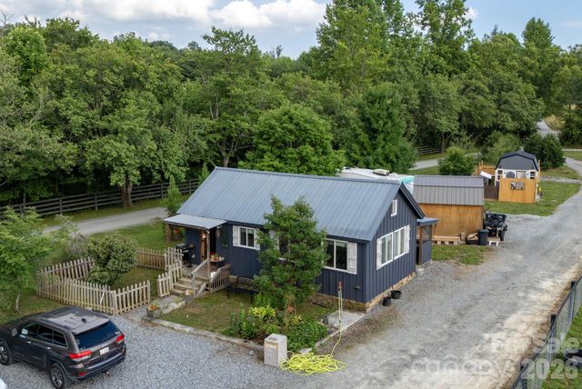 261 & 277 Bent River Farm Road, Pisgah Forest, NC 28768