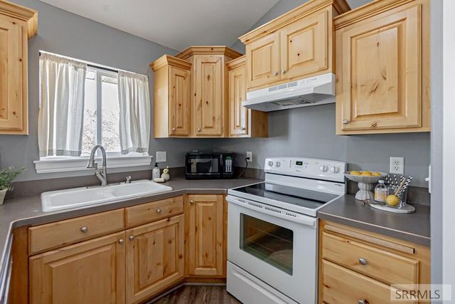 3031 N Bechler Drive, Idaho Falls, ID 83401