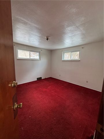 149 Eastminster Dr, Verona, PA 15147