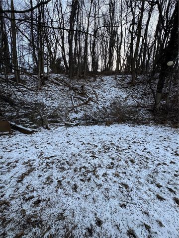 149 Eastminster Dr, Verona, PA 15147