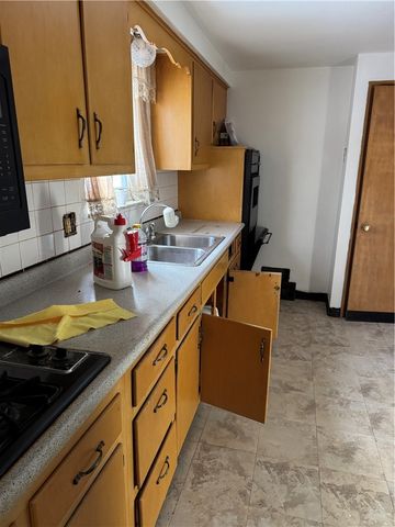 149 Eastminster Dr, Verona, PA 15147