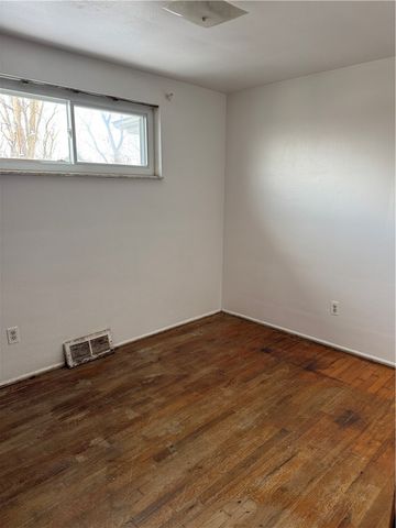 149 Eastminster Dr, Verona, PA 15147