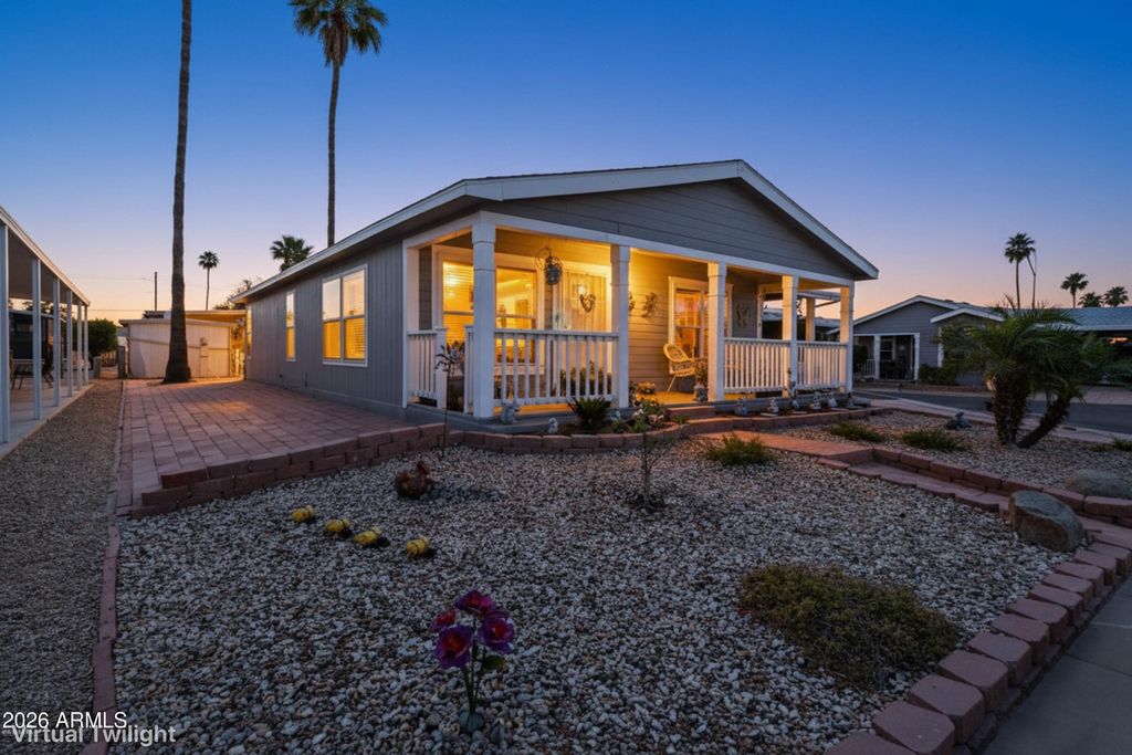 Image 2 of property listing at 201 S GREENFIELD Road 211, Mesa, AZ 85206