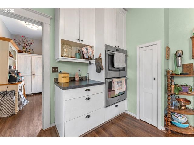 2321 26TH Ave, Forest Grove, OR 97116