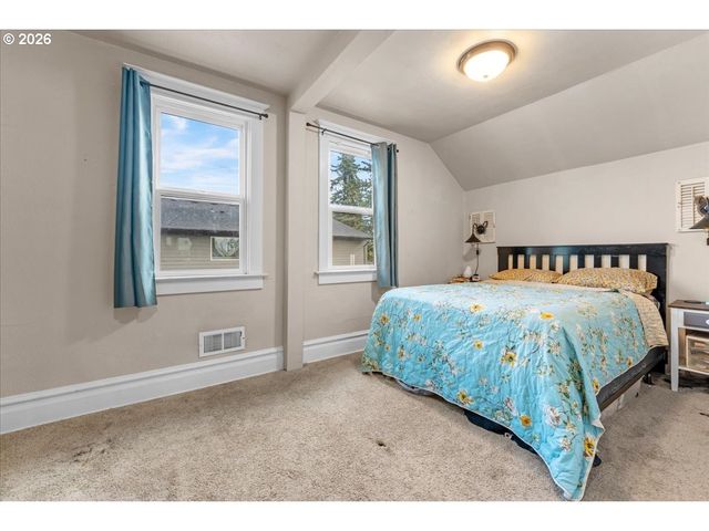 2321 26TH Ave, Forest Grove, OR 97116