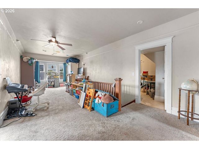 2321 26TH Ave, Forest Grove, OR 97116