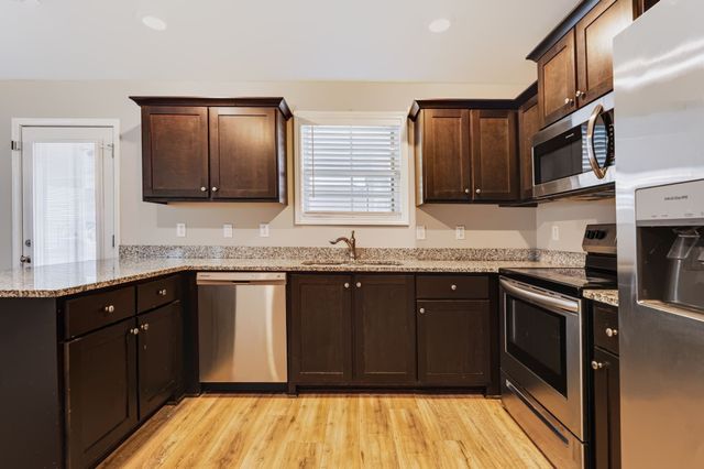 404 Tramore Dr, Smyrna, TN 37167