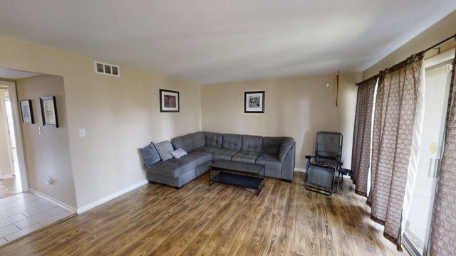 750 Shaker Drive 515, Lexington, KY 40504