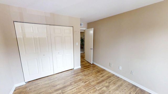 750 Shaker Drive 515, Lexington, KY 40504