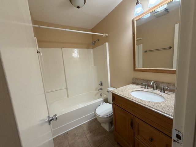 750 Shaker Drive 515, Lexington, KY 40504