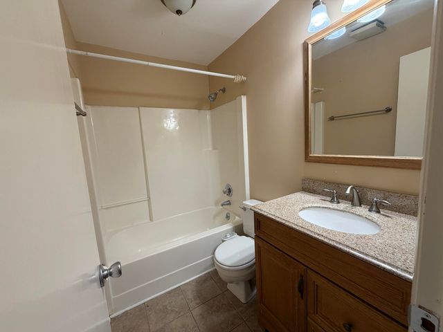 750 Shaker Drive 515, Lexington, KY 40504