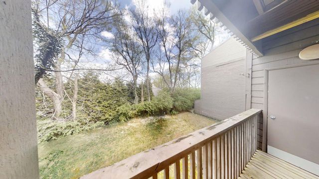 750 Shaker Drive 515, Lexington, KY 40504