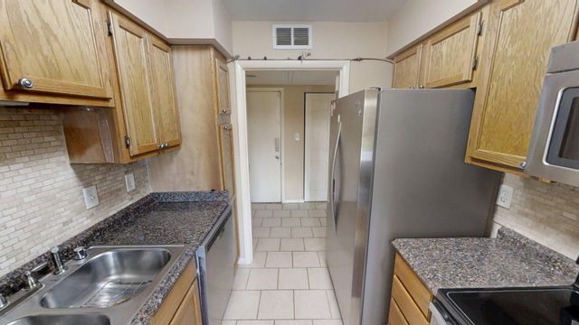 750 Shaker Drive 515, Lexington, KY 40504