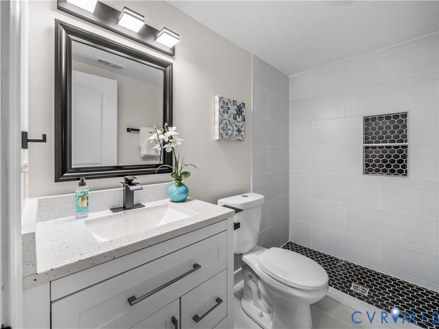 223 S West St, Petersburg, VA 23803