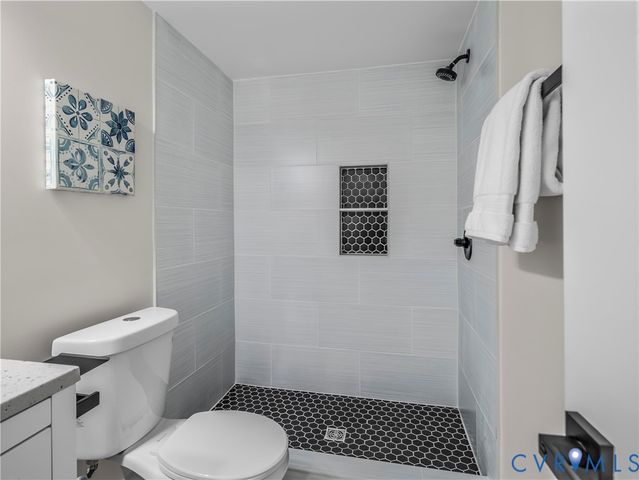 223 S West St, Petersburg, VA 23803