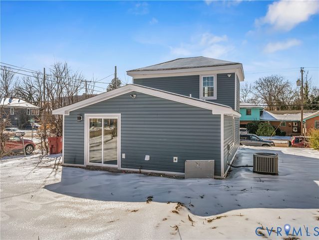 223 S West St, Petersburg, VA 23803