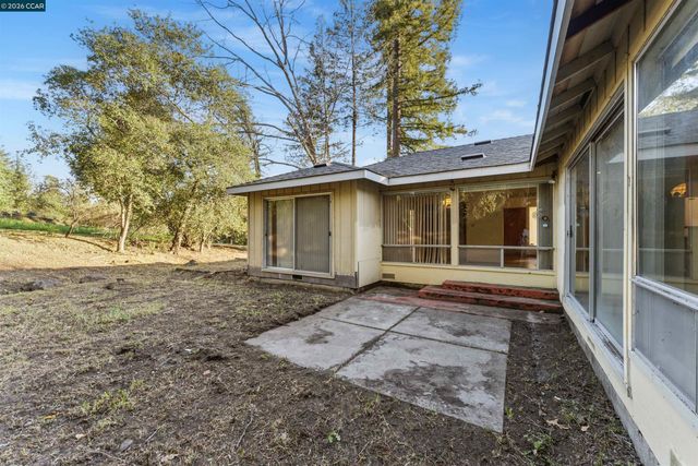 3246 Judy Lane, Lafayette, CA 94549