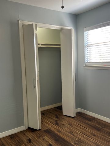 2944 King Cole Drive, Dallas, TX 75216