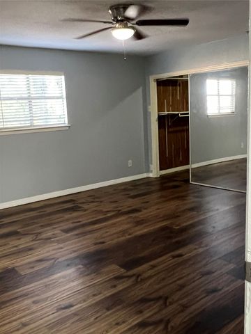 2944 King Cole Drive, Dallas, TX 75216