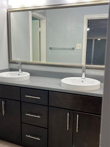 2944 King Cole Drive, Dallas, TX 75216