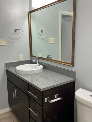 2944 King Cole Drive, Dallas, TX 75216