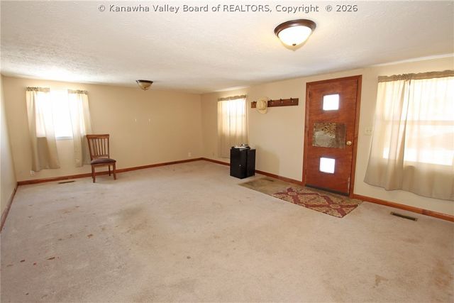 5231 Greywood Drive, Charleston, WV 25313