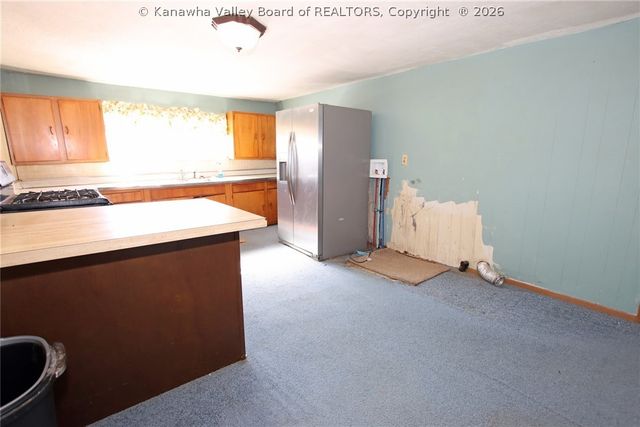 5231 Greywood Drive, Charleston, WV 25313