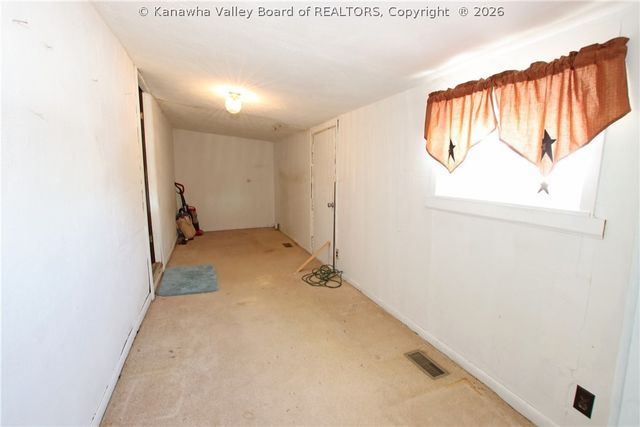 5231 Greywood Drive, Charleston, WV 25313