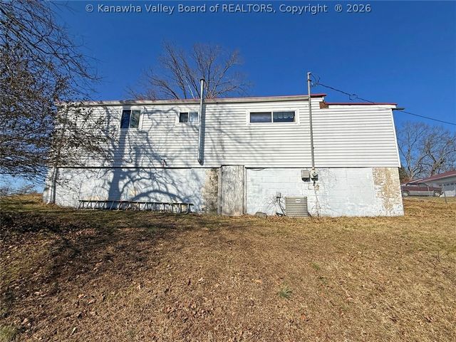 5231 Greywood Drive, Charleston, WV 25313