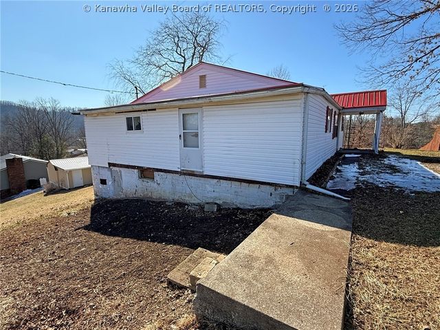 5231 Greywood Drive, Charleston, WV 25313