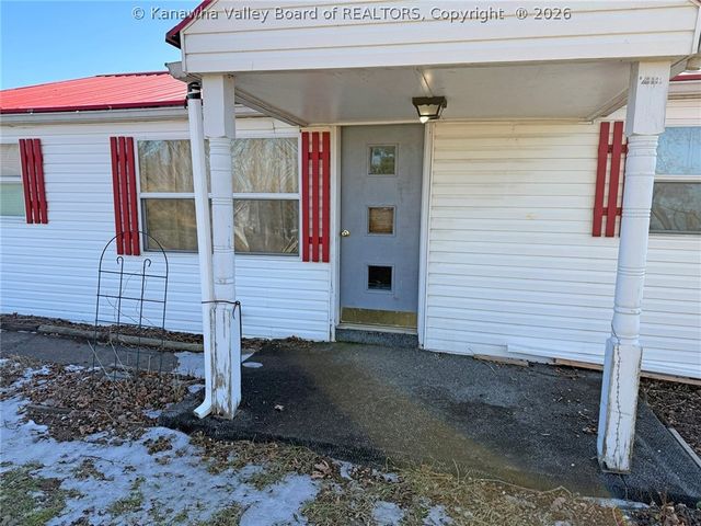 5231 Greywood Drive, Charleston, WV 25313