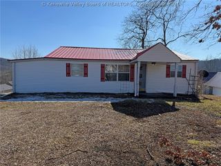 5231 Greywood Drive, Charleston, WV 25313